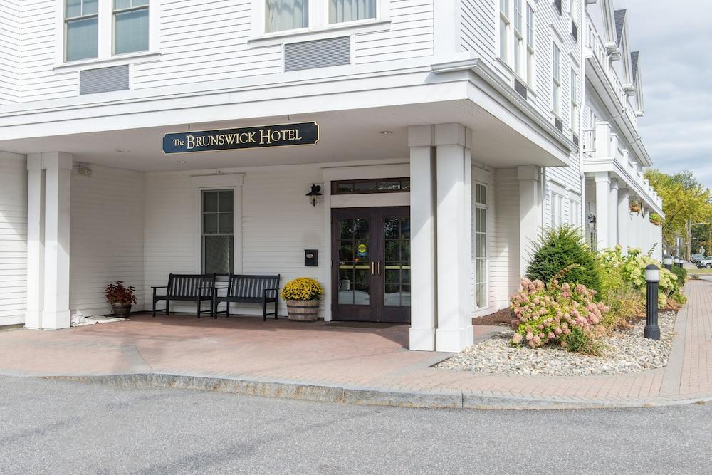 Hotel The 3*