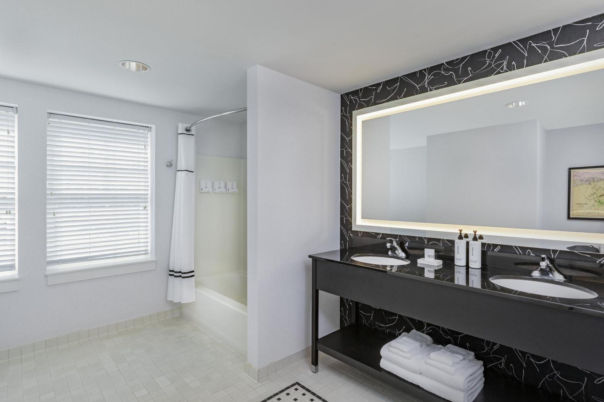 The 3* Brunswick