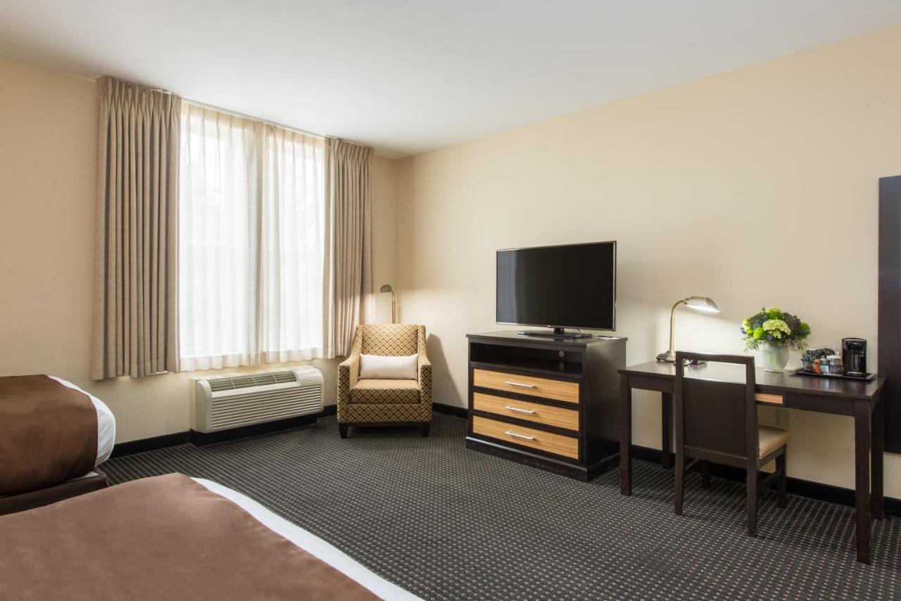 The 3* Brunswick